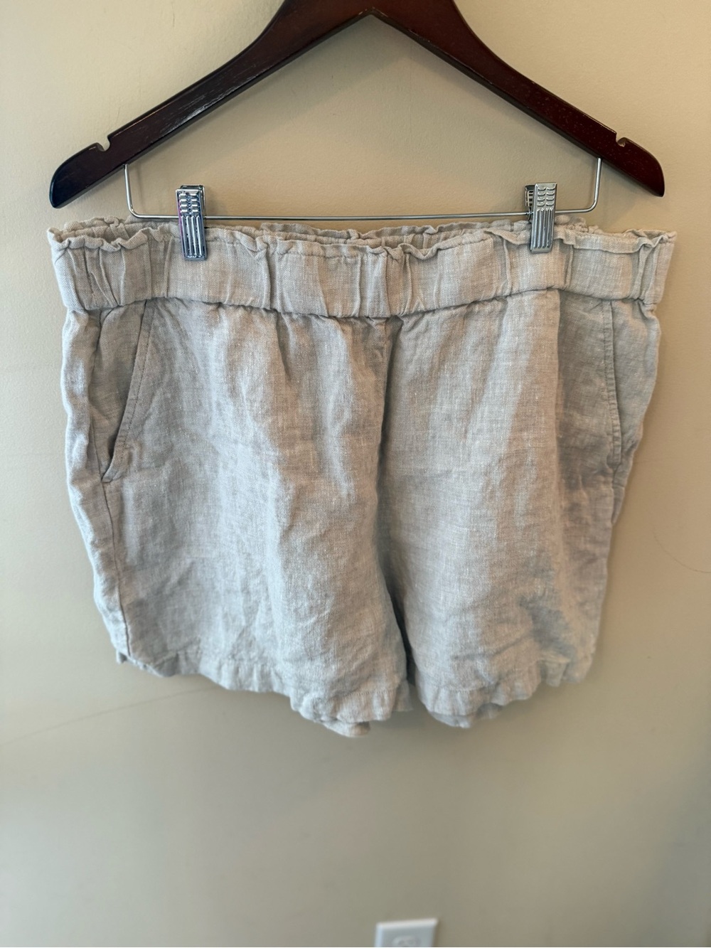 Talbots linen shorts Nantucket pull on paper bag linen shorts neutral size XL